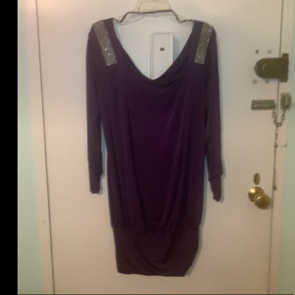 Tunic - Picture 2 of 6